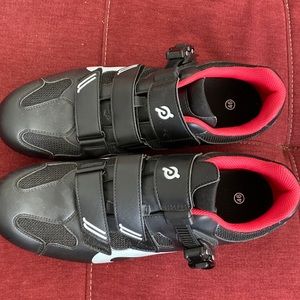 Peloton cycle shoes - Mens size 46 / US Mens 12.  Excellent condition